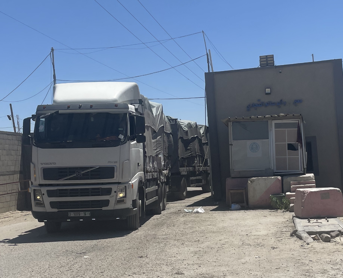 Children in Gaza city collecting metal and plastic to sell. Scrap iron and aluminum are among the few types of commodities allow