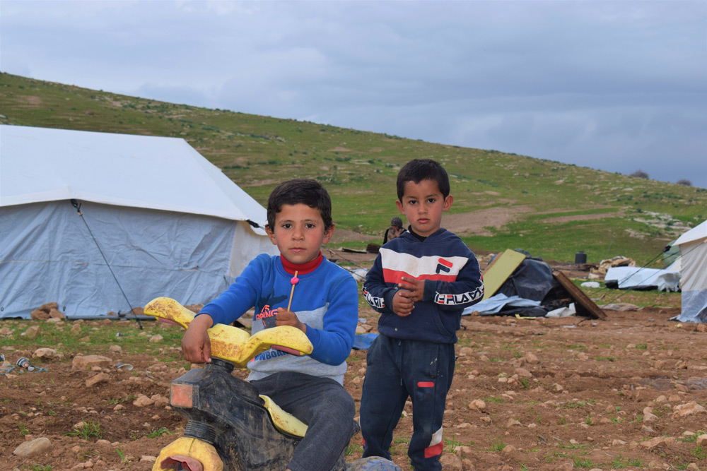 ילדים שנעקרו בחומסה אל־בקייעה, 4 בפברואר 2021. צילום: נציבות זכויות האדם בשטח הפלסטיני הכבוש.