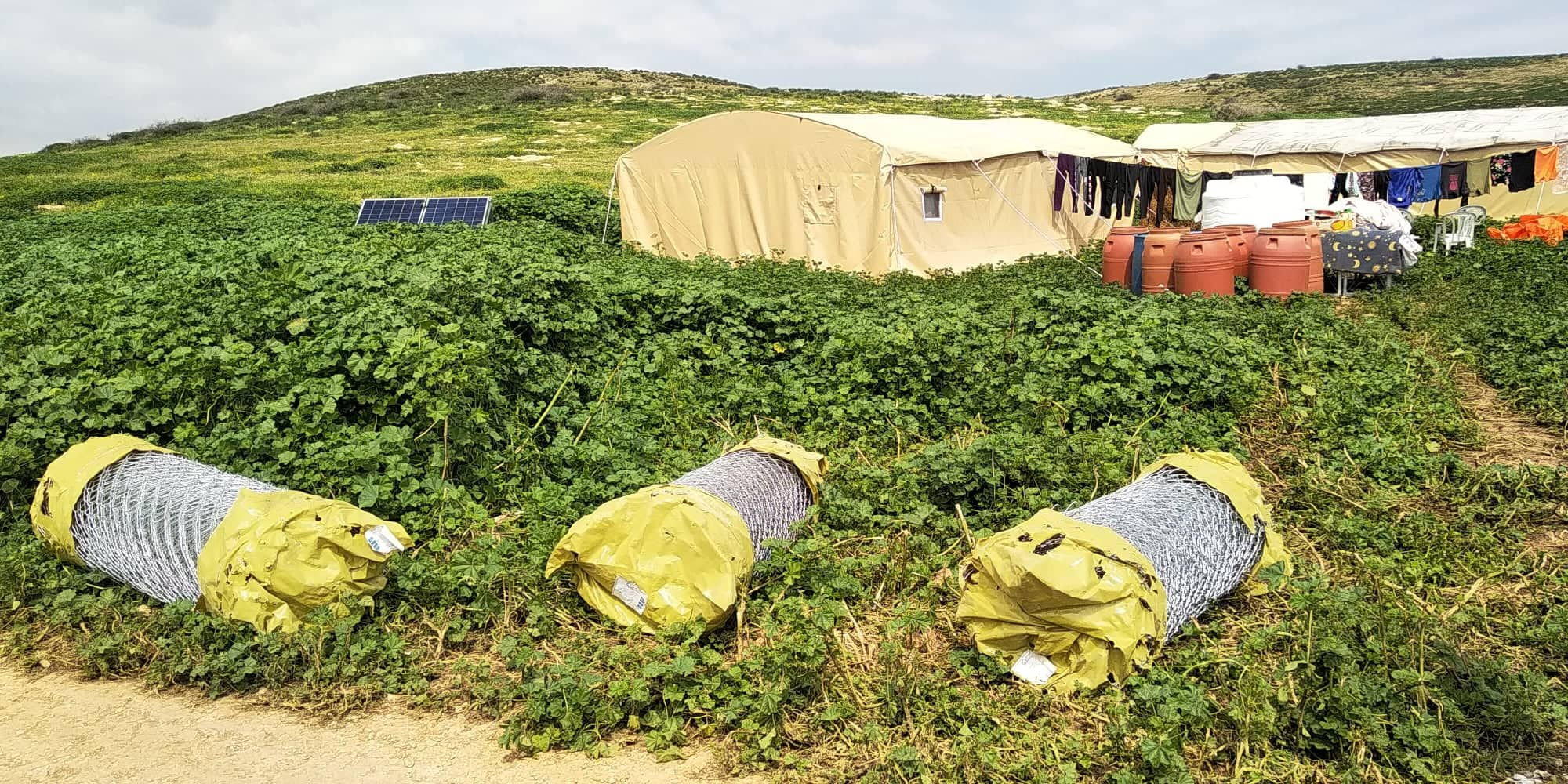 Residential tents provided in Khirbet ar Ras al Ahmar under the inter-agency demolition response mechanism. © Photo by WBPC