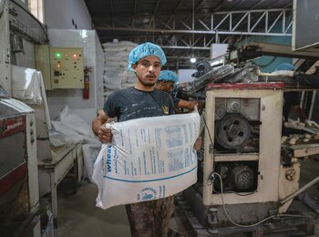 A bakery supported by the World Food Programme in Gaza. Humanitarian organizations are distributing about 150,000 bread bundles and 1.2 million meals every day across the Gaza Strip. Photo by WFP