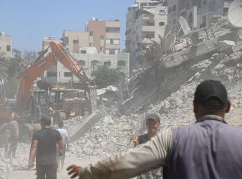 Search and rescue operations in Gaza city following the collapse of a war-damaged residential building. Photo by UNRWA
