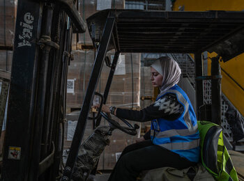Hala works for the UN in Gaza, where she supports warehouse operations to ensure supplies can be delivered to humanitarian partners. Photo by WFP
