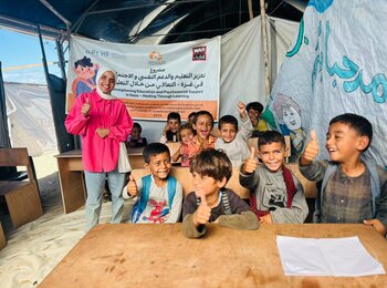 Children in Gaza take part in social and emotional learning sessions at Temporary Learning Spaces established under the “Healing Through Learning” project. Photo by War Child Holland 