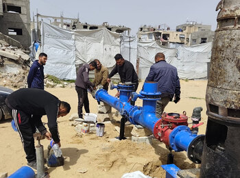 Repair works at a water well in Gaza city, 4 April 2026. Picture by CMWU and UNICEF