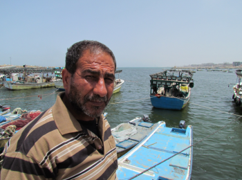 عبد الله صياد يبلغ من العمر 53 عاما من مخيم اللاجئين في شمال قطاع غزة