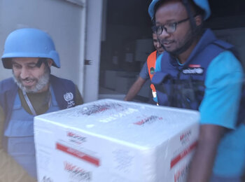   UN staff collect and transport vaccines from Gaza city to southern Gaza, where they can be refrigerated, 26 November 2023. Photo by WHO