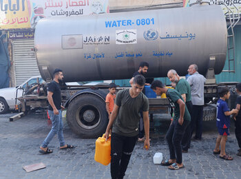 Water distributed to residents of Gaza in Rafah, 18 October 2023. Photo by UNICEF/Eyad El Baba