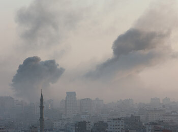 Smoke billows during Israeli airstrikes in Gaza, 12 October 2023. Photo by WHO