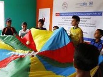 Child protection session provided by the AISHA association in Gaza. Photo by AISHA