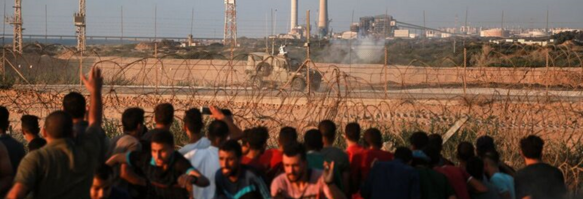 Gaza demonstrations at the perimetre fence continue, 17 September 2018. © Photo by Mohammed Dahman