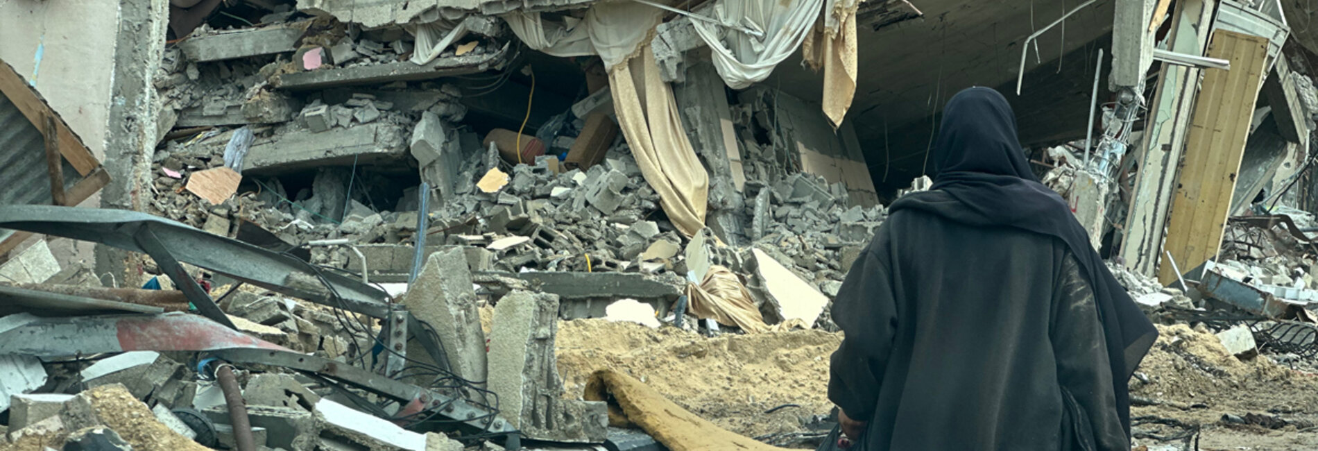 Intense bombardment continues across much of the Gaza Strip, resulting in additional casualties, displacement, and devastation. The destruction of homes is estimated to have generated over 8 million metric tons of debris, which could take years to remove. Devastation in Khan Younis. Photo by OCHA/Olga Cherevko, 29 January 2024