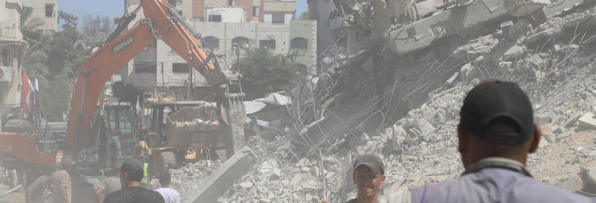 Search and rescue operations in Gaza city following the collapse of a war-damaged residential building. Photo by UNRWA