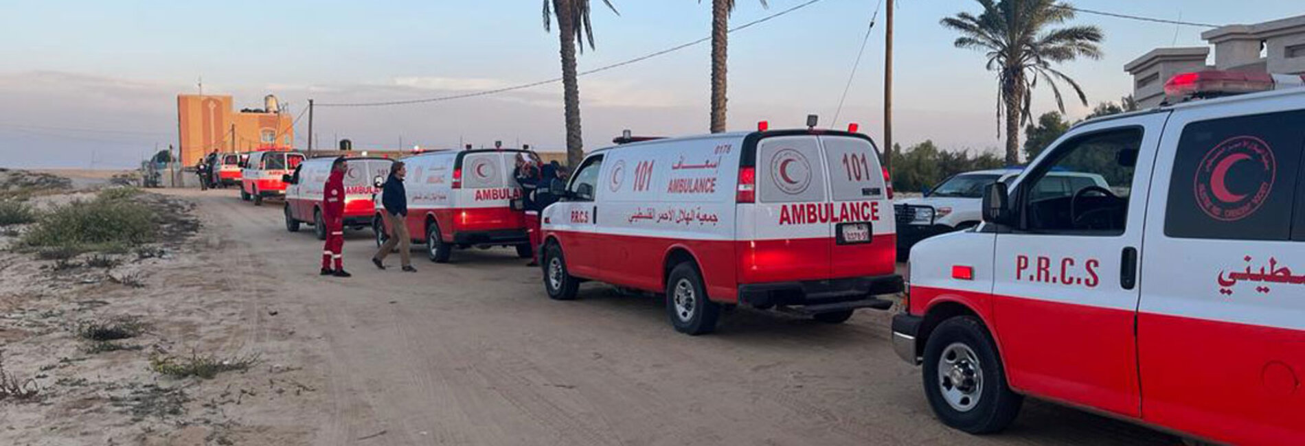 On 22 November, 190 wounded and sick people, their companions, and medical teams from Shifa Hospital were evacuated to southern Gaza. The convoy was subjected to hours-long inspection process on the way, jeopardizing the health of the patients. Photo: A previous medical evacuation convoy on 19 November. Photo by WHO 