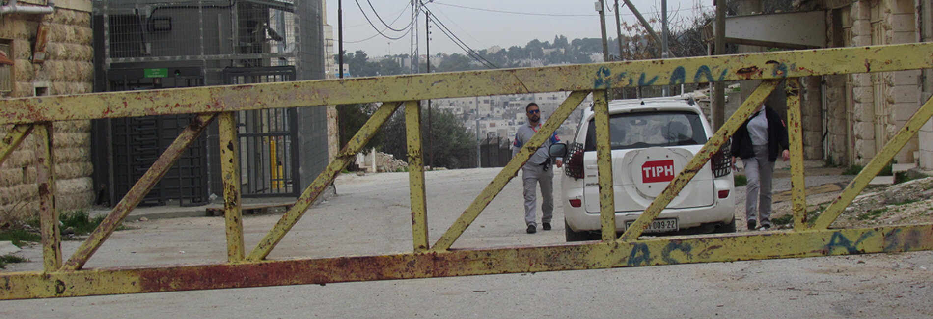 Temporary International Presence in Hebron (TIPH) at Israeli manned checkpoint (H2) Hebron. February 2018. ©  Photo by OCHA