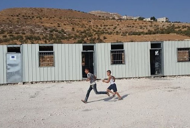 Caravans to be used as a primary school, requisitioned by the Israeli authorities in Jubbet ad Dhib (Bethlehem), August 2017. Photo by Shadia Siliman