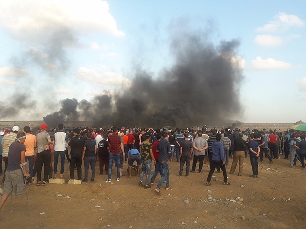 A demonstration east of Gaza city, 28 September 2018. Photo by Ahmed Al Fayoumi A demonstration east of Gaza city, 28 September 2018. Photo by Ahmed Al Fayoumi