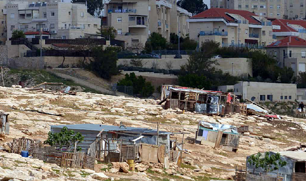 Arab al Jahalin Bedouin community and Qedar settlement (Jerusalem). Photo by OCHA