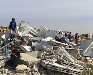 Demolition of two classrooms in Abu Nuwar community in Jerusalem on 4 February. Photo by OCHA.