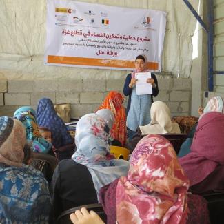 Workshop in the context of GBV organized by local NGO in Gaza in 2017. © Photo by OCHA
