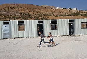 Caravans to be used as a primary school, requisitioned by the Israeli authorities in Jubbet ad Dhib (Bethlehem), August 2017. Photo by Shadia Siliman Caravans to be used as a primary school, requisitioned by the Israeli authorities in Jubbet ad Dhib (Bethlehem), August 2017. Photo by Shadia Siliman