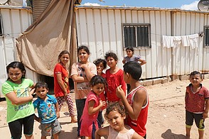 Internally displaced children next to their temporary shelter, Beit Hanoun, Gaza, August 2017. © Photo by OCHA. Internally displaced children next to their temporary shelter, Beit Hanoun, Gaza, August 2017. © Photo by OCHA.