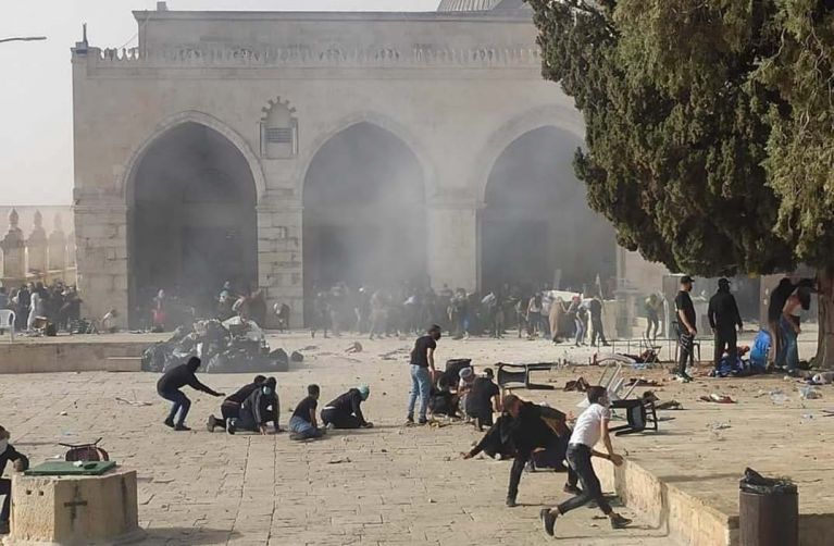 Clashes at the Al Aqsa Mosque, 10 May 2021.