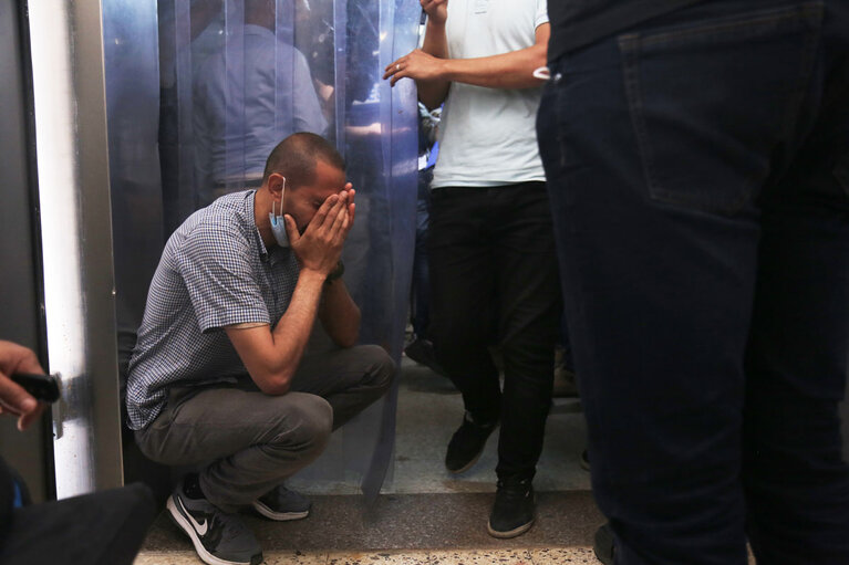 עזה, 11 במאי 2011. צילום: סמר אבו אל־עוּף, צלמת