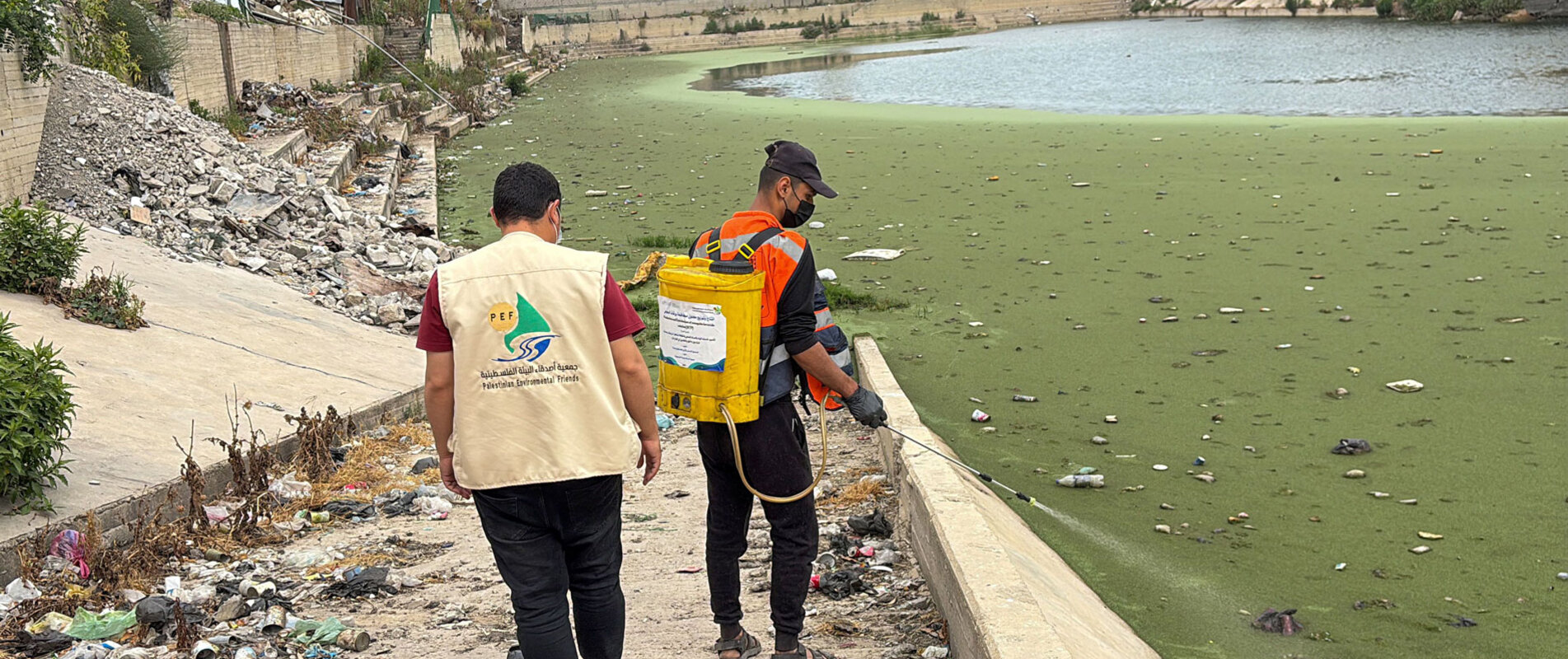 Spraying conducted by municipalities under Palestinian Environmental Friends (PEF) follow up near stagnant wastewater in Gaza as part of an oPt HF-supported WASH project to reduce mosquito breeding and improve living conditions for displaced families. Photo credit: PEF