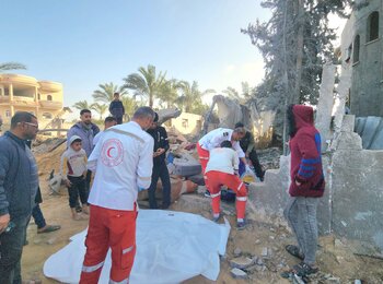 Medical personnel evacuating a casualty in Gaza, 18 March 2025. Photo by PRCS 